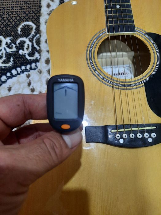 Продам гитару либо обмен на смартфон