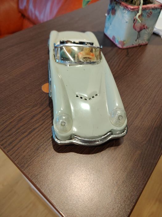 Jucărie veche, mașinuță cabrio China