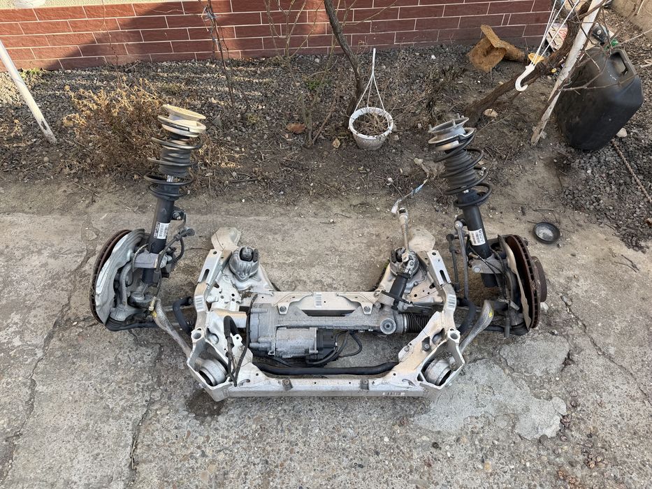 BMW SERIA 3 2011 Punte fata e90 completa caseta directie b