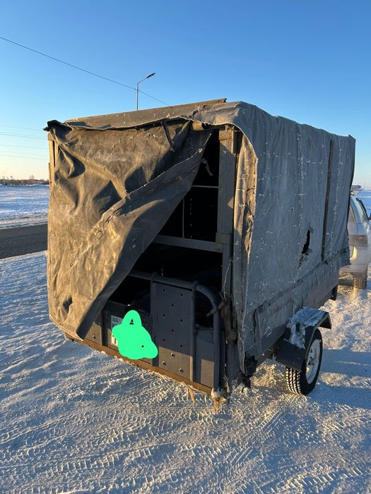 Продам прицеп коневозка