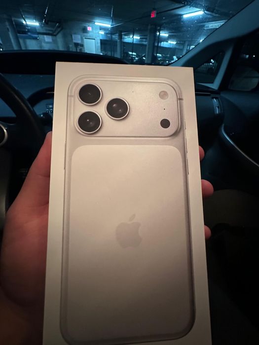 Новый Iphone 17 Pro Max 1TB Silver