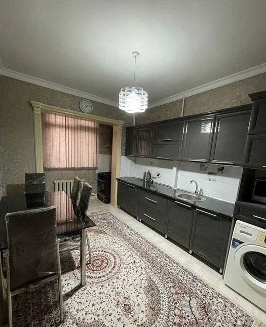 Сдается 2 ком Метро Ойбек
