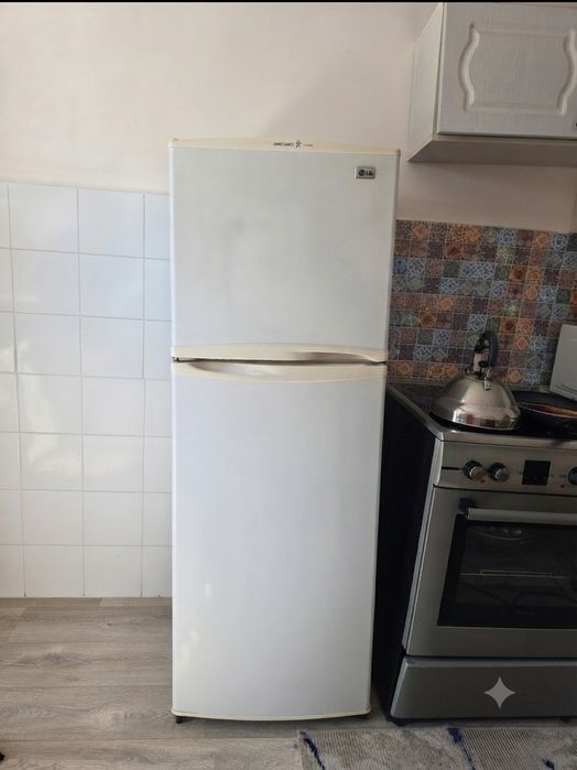 Продам холодильник LG