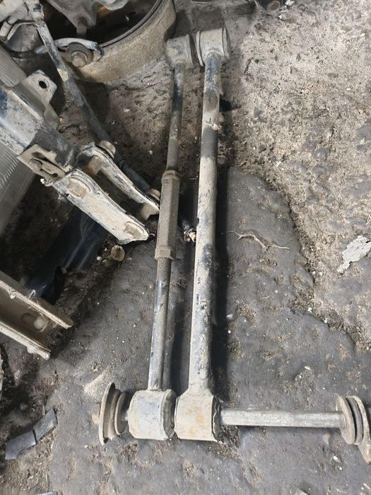 Таета Карина Е  запчасти