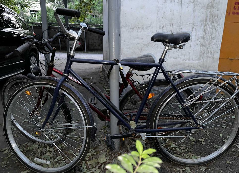 Продаются два велосипеда по цене одного