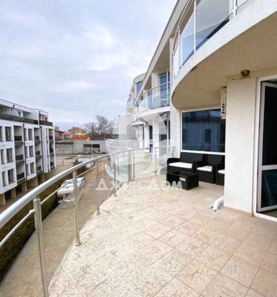 Продава се Двустаен апартамент в Бургас, Сарафово - 87 кв.м за 1092 €/кв.м - Снимка #2