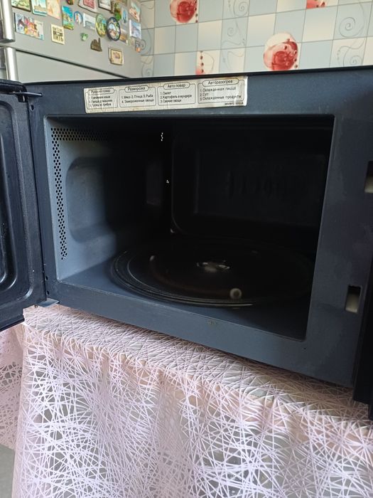 Микроволновая печ LG