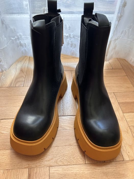 Дамски боти размер 36 Mango