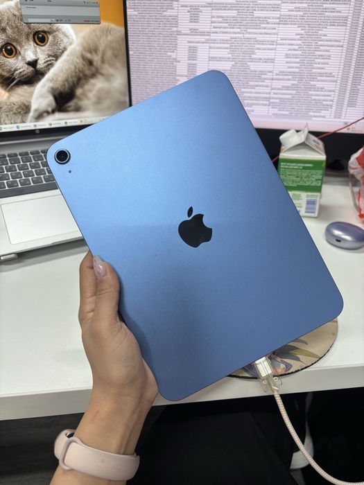 iPad A16 (2025)синий