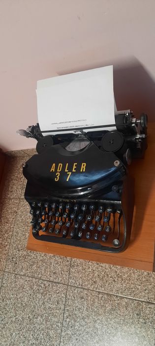 Mașină de scris Adler no.37 impecabilă