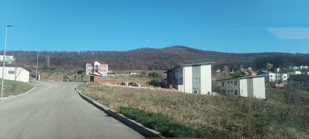 Proiect Nou 3 Vile cu 3 Apartamente