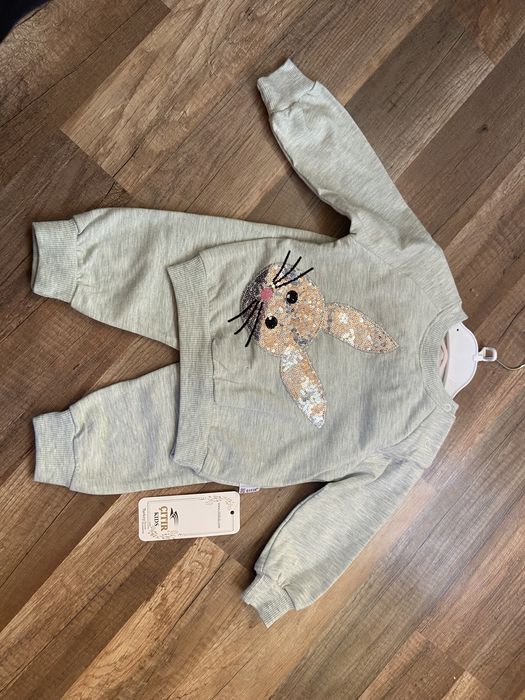 Бебешки комплект от блуза и панталон за малка госпожица