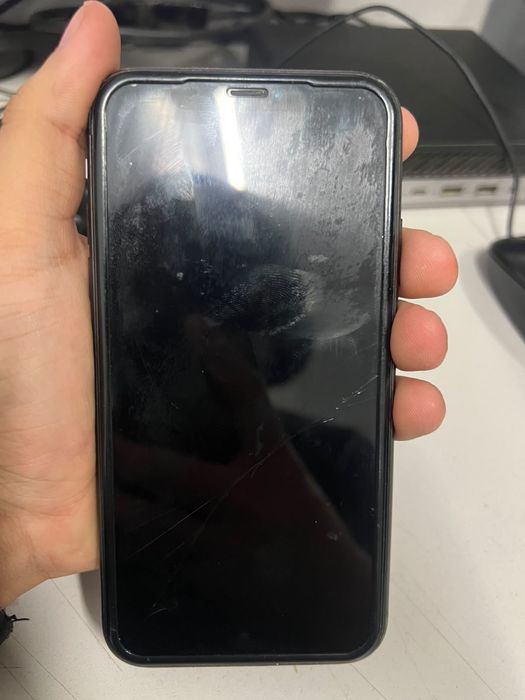 Iphone 11 64gb сатылады