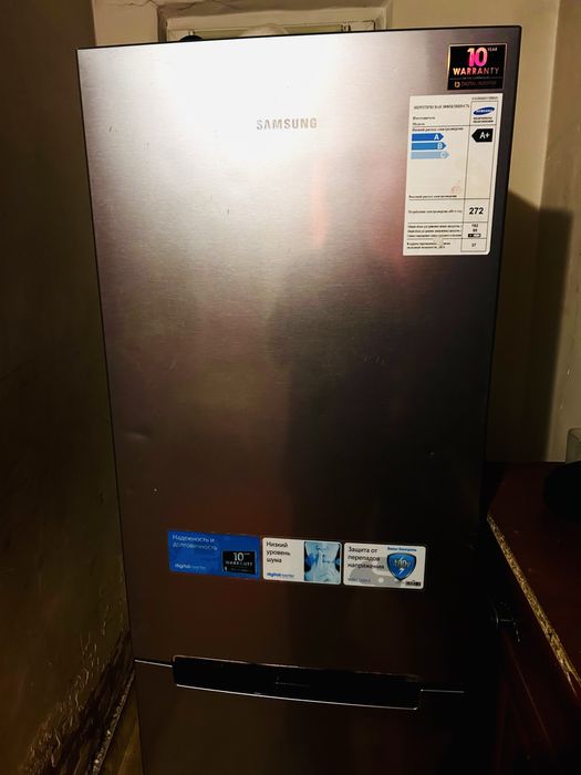 Продам холодильник