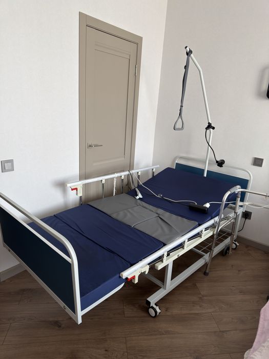 Медицинская кровать