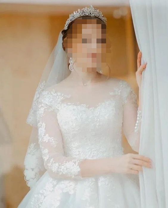 Свадебное платье