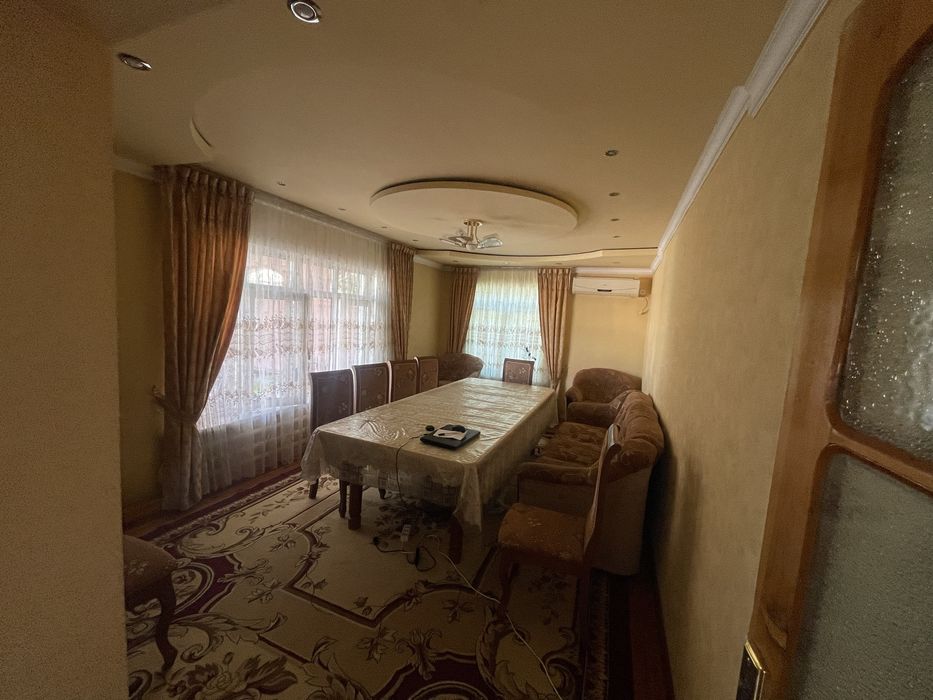 Дом с бассейном и сауной