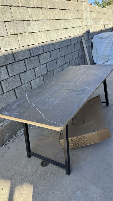 Продам обеденный стол 180х90см