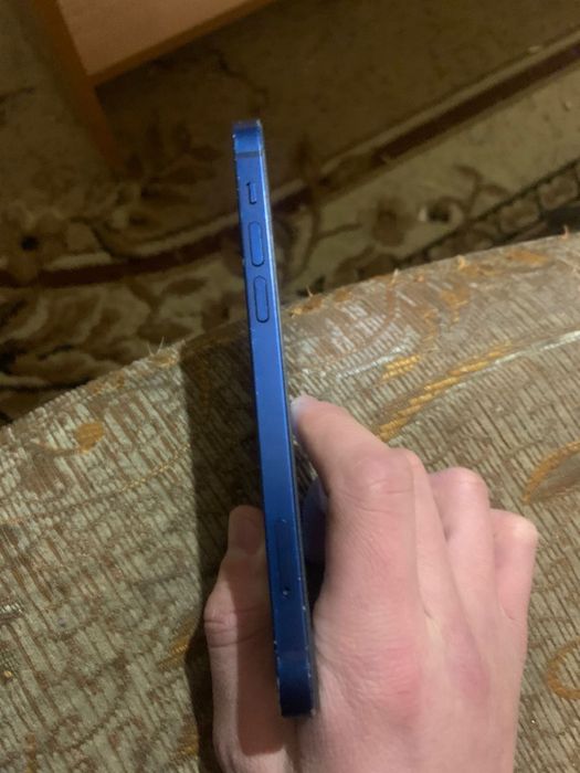 Айфон 12 примерно 110к 100к