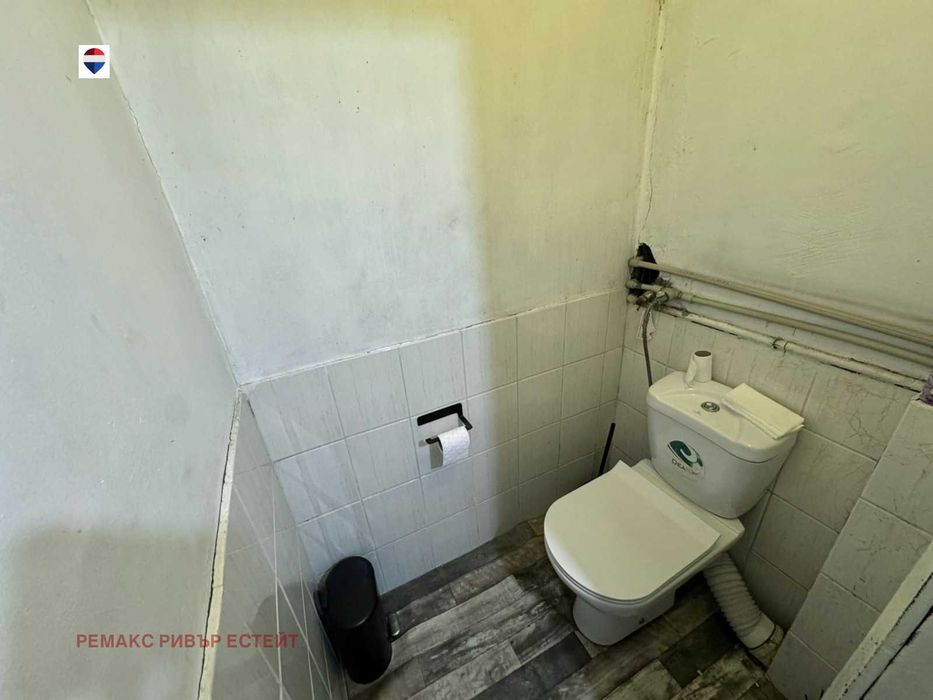 Продава се Четиристаен апартамент в Русе, Център - 103 кв.м за 1612 €/кв.м - Снимка #11