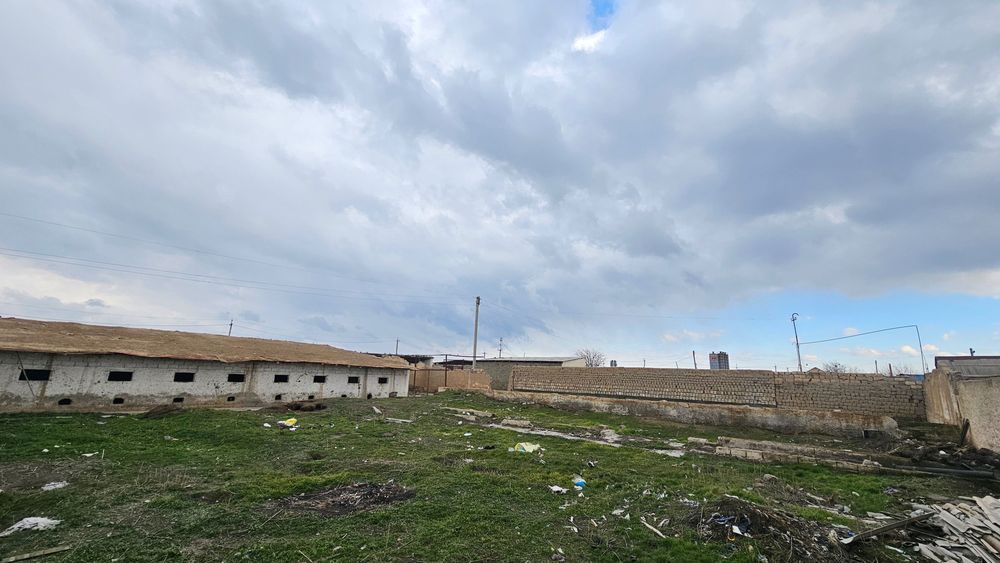 Qorasuv hovli turar joy 18 sotig