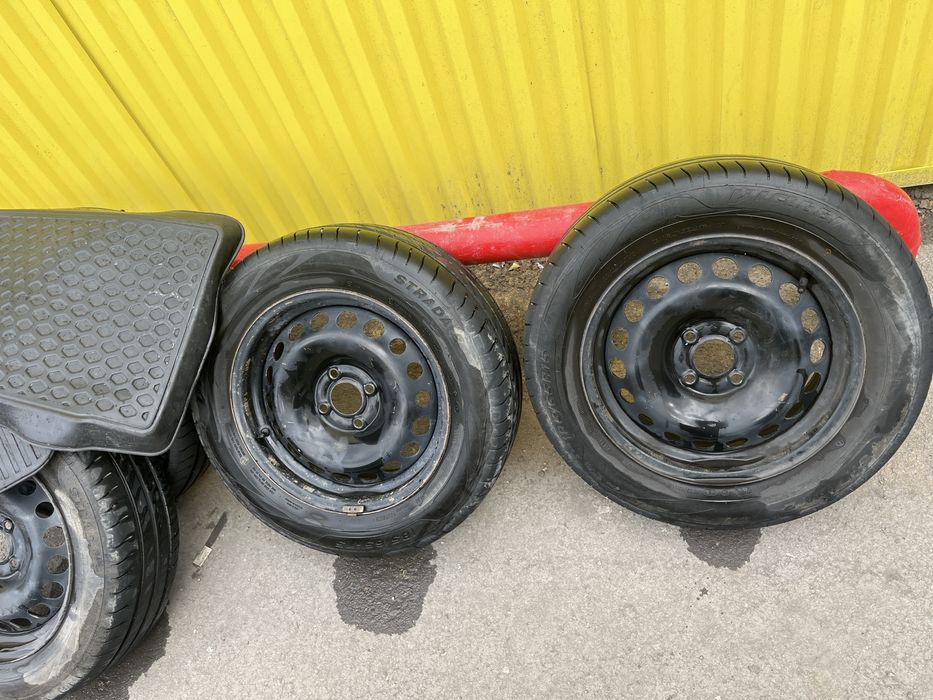 Продам летние шины  р15