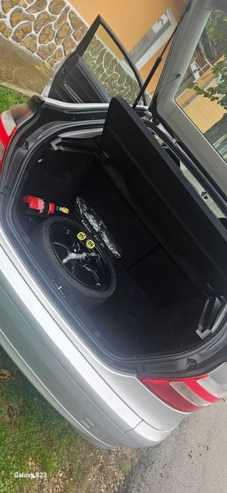 Mercedes c 200            .