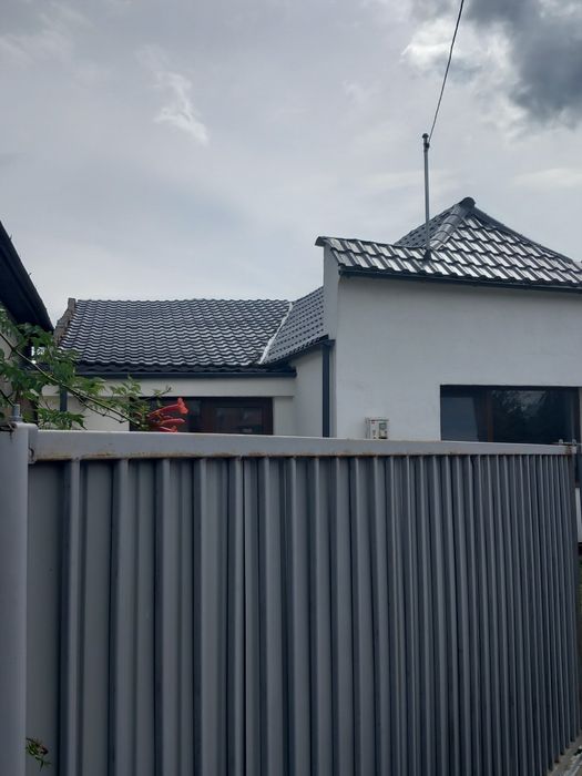 Dau in chirie CASA IN ALBA IULIA, zona Centrala str Livezii