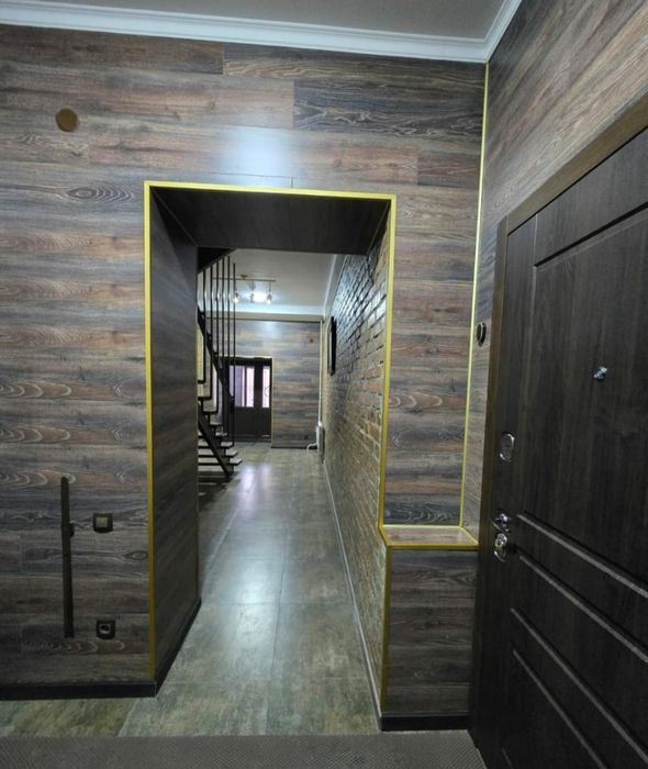 Сдам 4Комн ЛЮКС .кв в рн.Горпарка