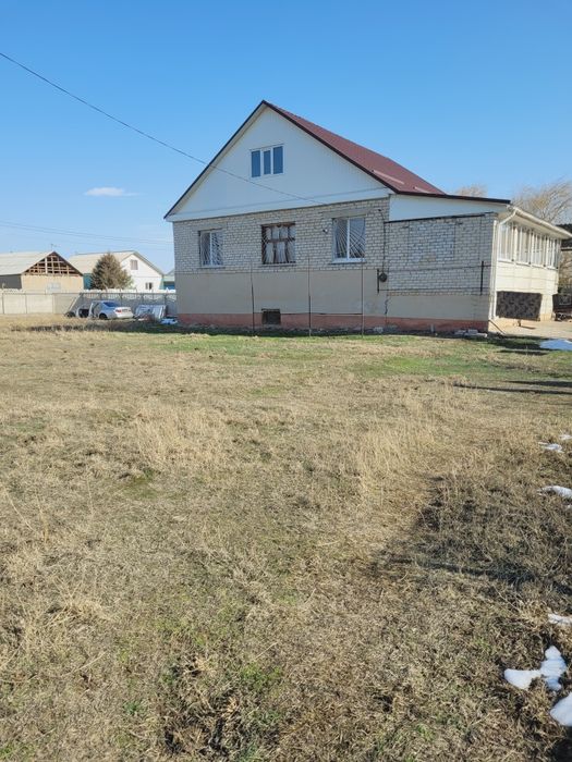 Дом 2014г.п., кирпич, массив Родничок (возле 16 мкр.)