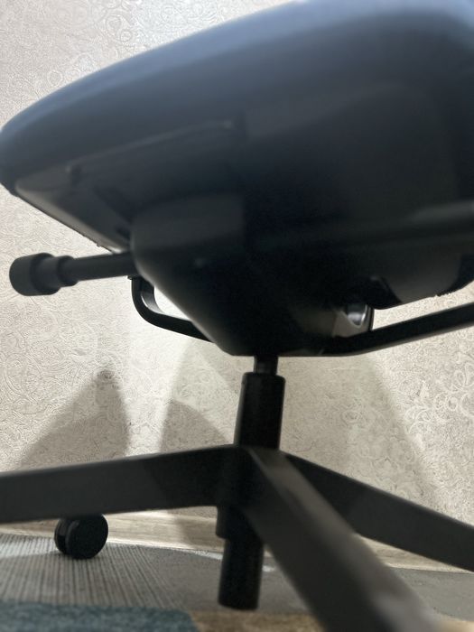 продам новое офисное кресло