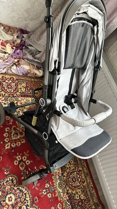 Продам прогулочную коляску