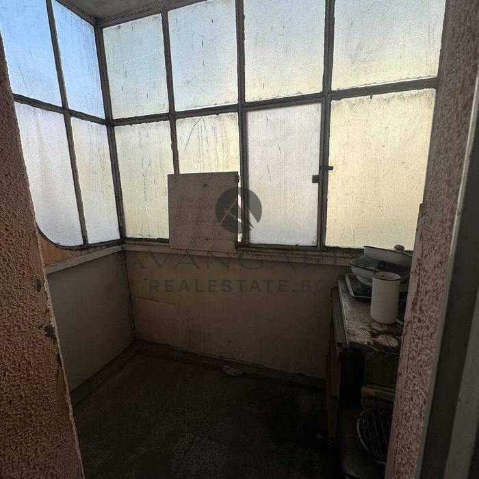 Продава се Тристаен апартамент в Пловдив, Изгрев - 92 кв.м за 463 €/кв.м - Снимка #11