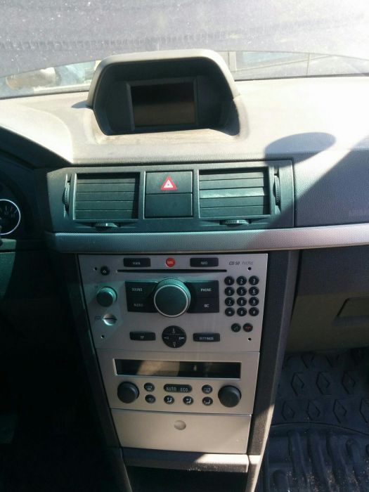 Opel Meriva на части