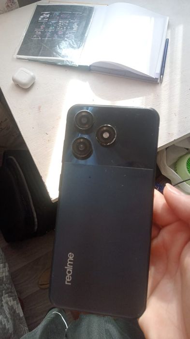 Продам Реалми нот 50