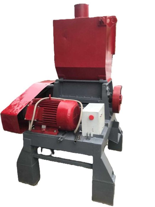 Универсальная дробилка-измельчитель (гранулятор)
