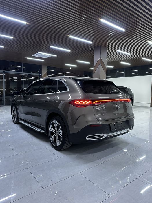 Mersedes EQE 350