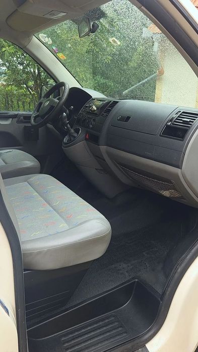 Vând Volkswagen T5 1.9 tdi 2009