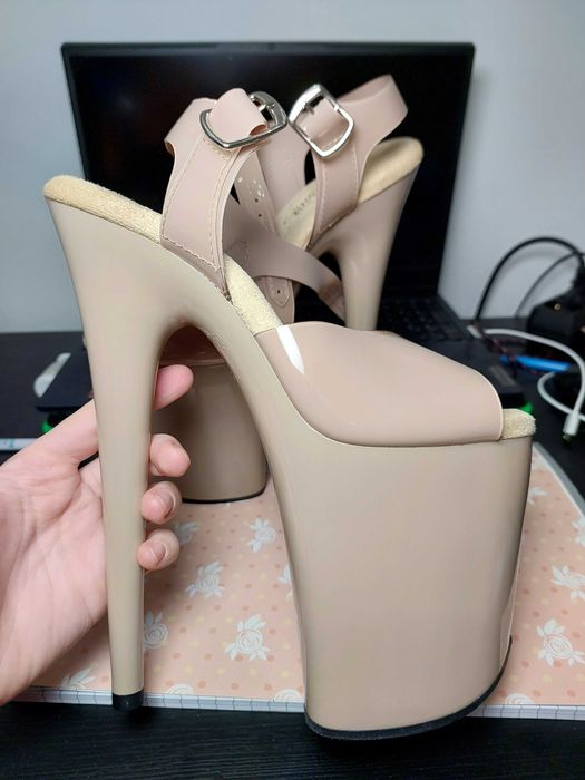 Обувки за екзотик пол денс. Размер 36, ток 20 см.