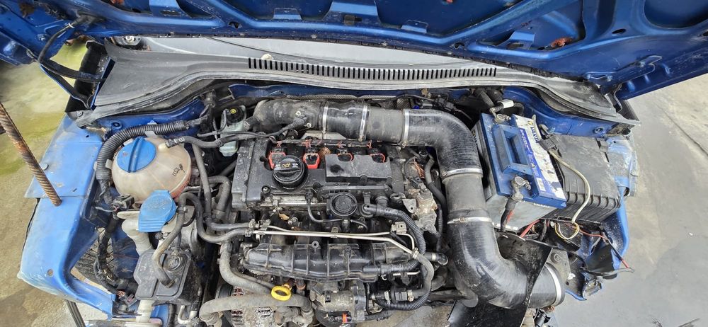 Vand sau dezmembrez seat leon fr 2.0turbo