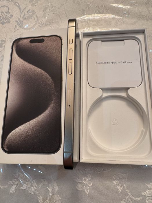 iPhone 15 Pro Natural Titanium