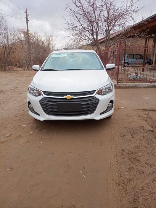 Onix 3 pazisiya mexanika shoʻt benzinda