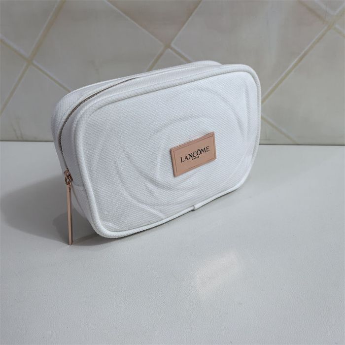 Брендовые косметички и зеркала от 2000тг