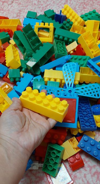 Конструкторы много