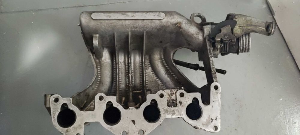 Рено меган сценик 1.6i части - фарове, дросел, радиатор и др.