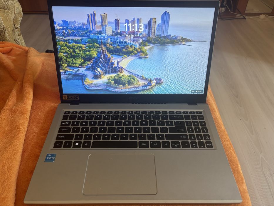 Pachet Laptop Acer Aspire 3 + Mouse Gaming + Căști Gaming | Gata de utilizare | Stare excelentă