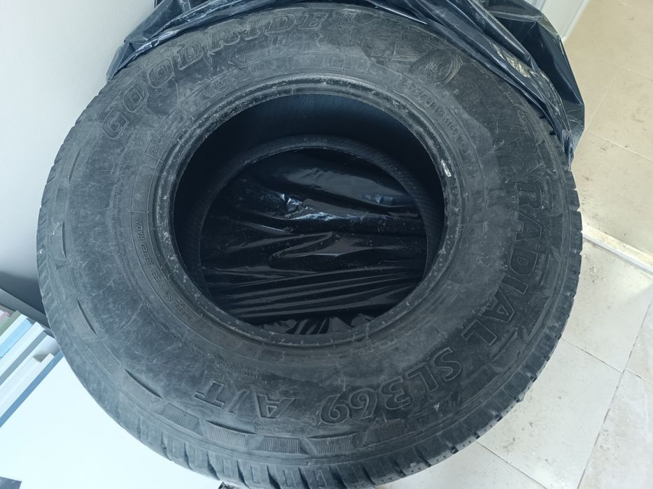Продам Летние шины 275/70 R16