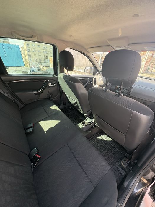 Vand Dacia Duster 4x2 !