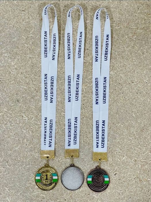Медали наградителные Sport uchun medallar..