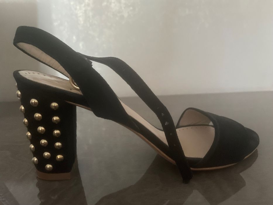 Продаю босоножки итальянские Corso Como